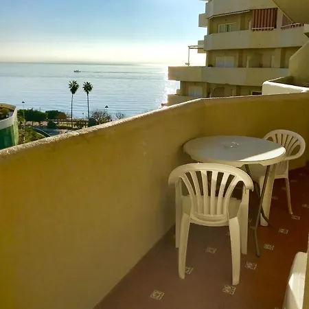 Estudios Y Benal Beach Apartment *